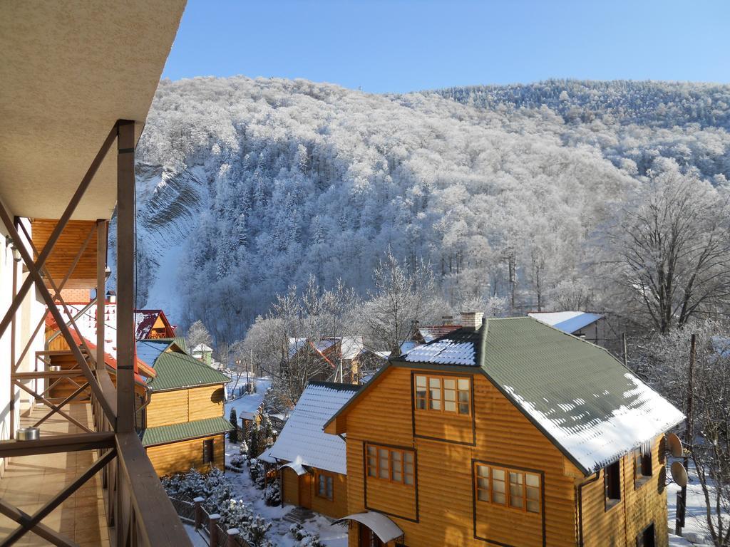 Tsvit Paporoti Hotel Yaremche Exterior photo